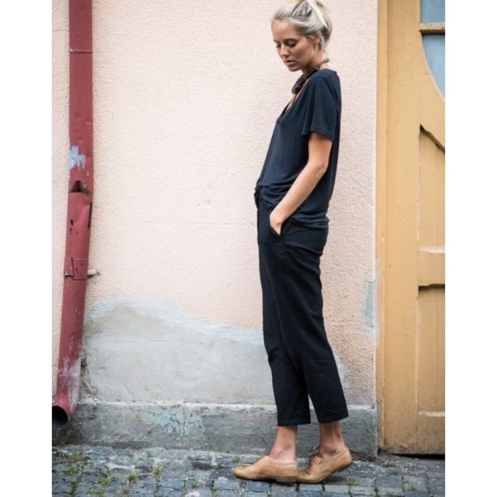 Zara - Classic Black Drawstring Pants